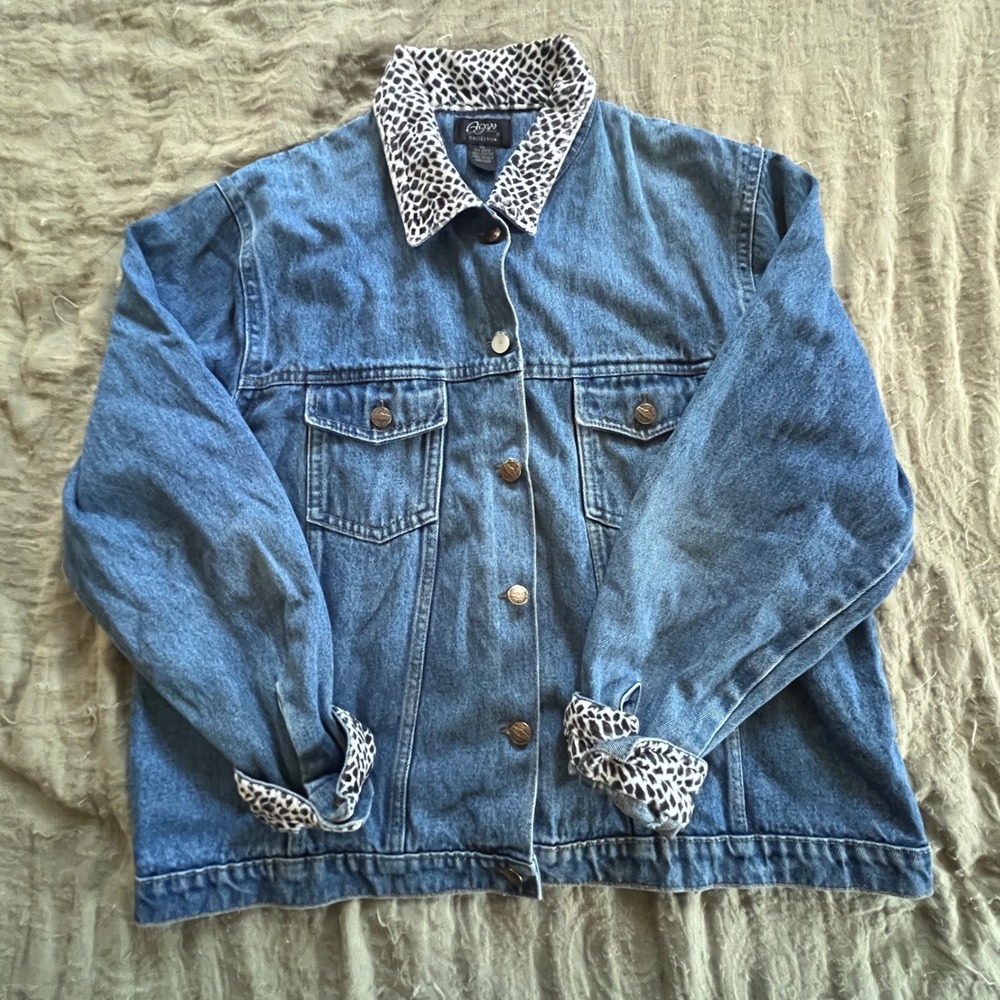 Women's Blue Denim Trucker Button Down Outdoor Jacket Size 2XL Animal Print